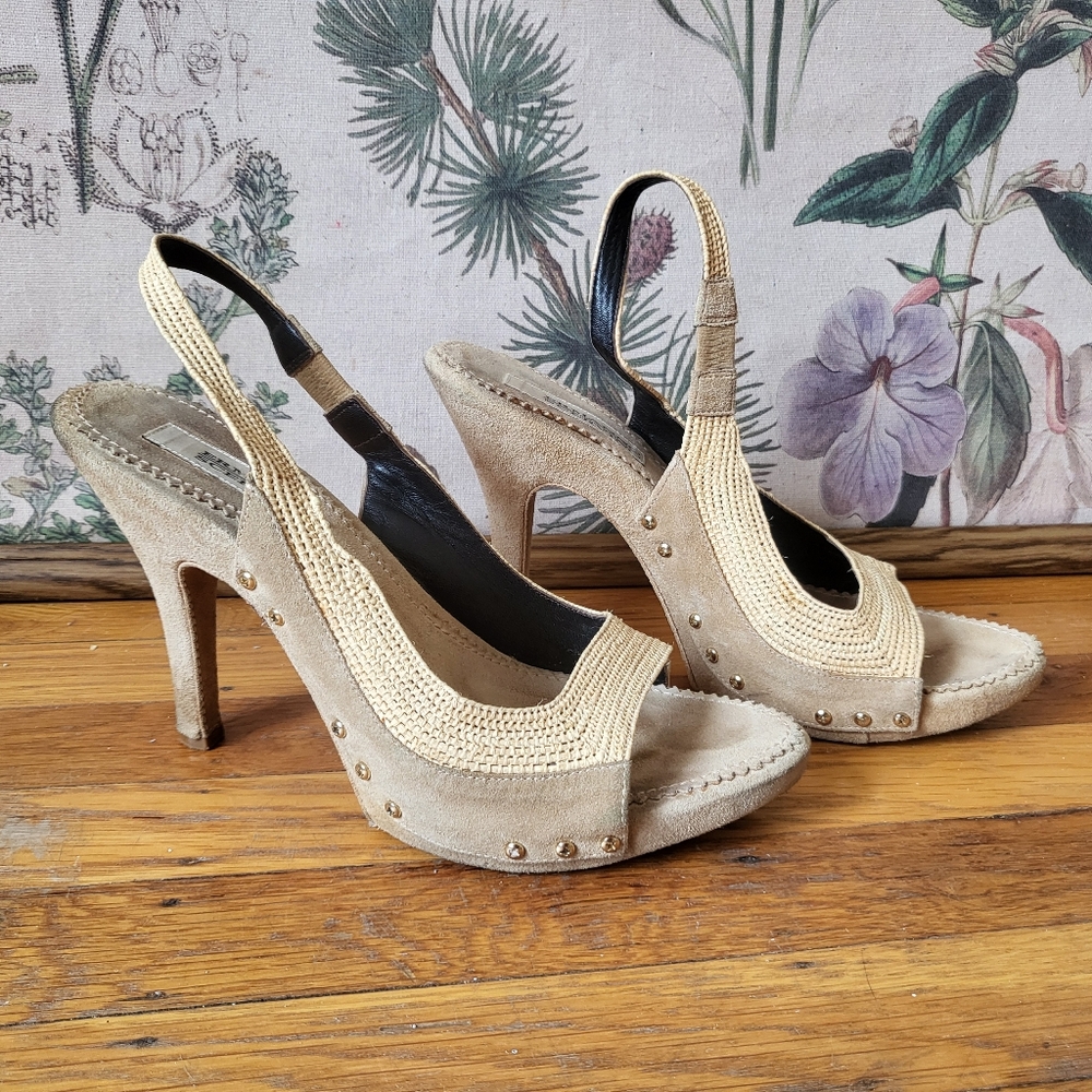 Ermanno Scervino beige suede woven slingback peep toe heels